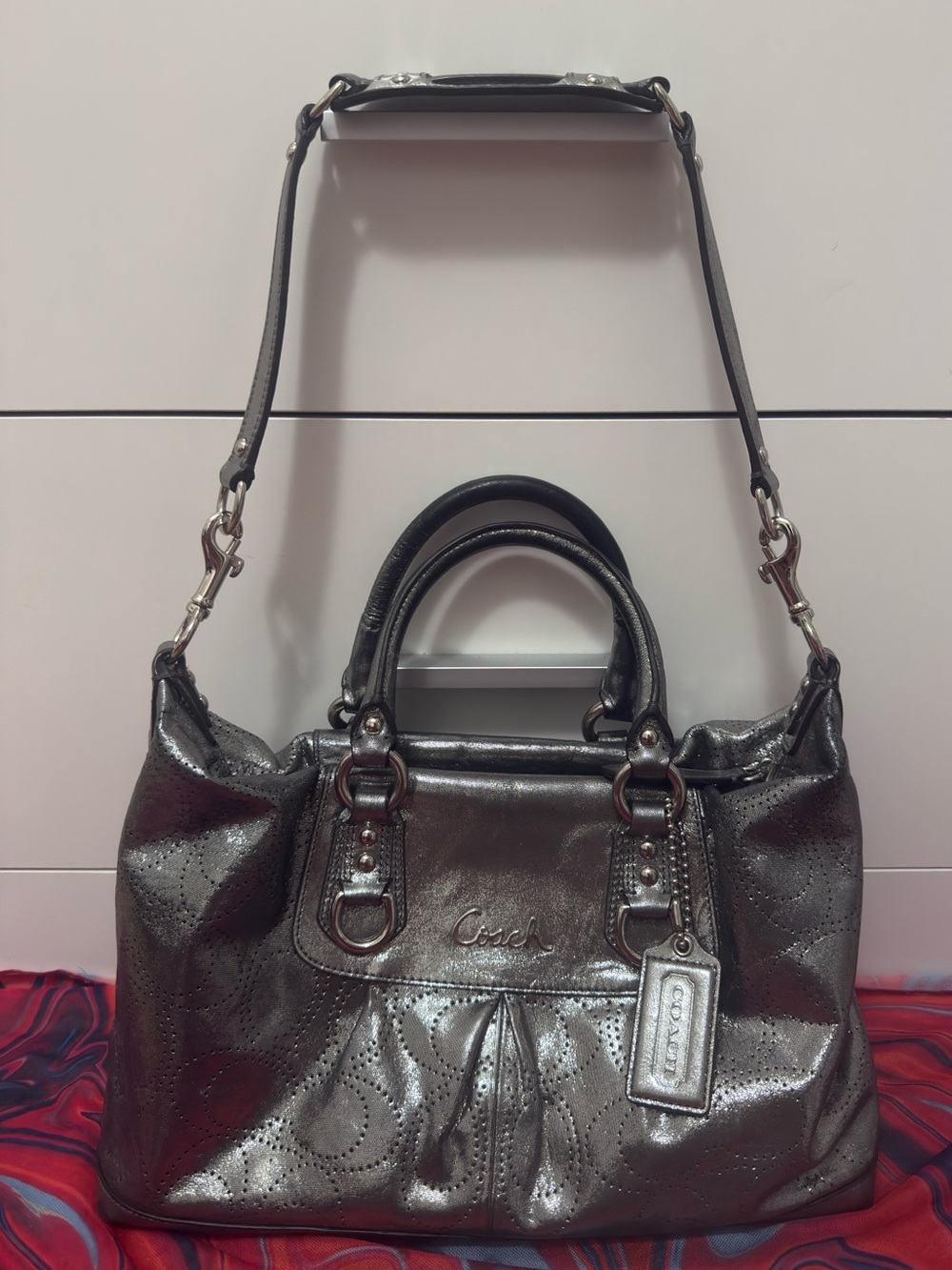 Vintage Y2K Coach Ashley Metallic Silver Perforated Leather Satchel Bag 🩶